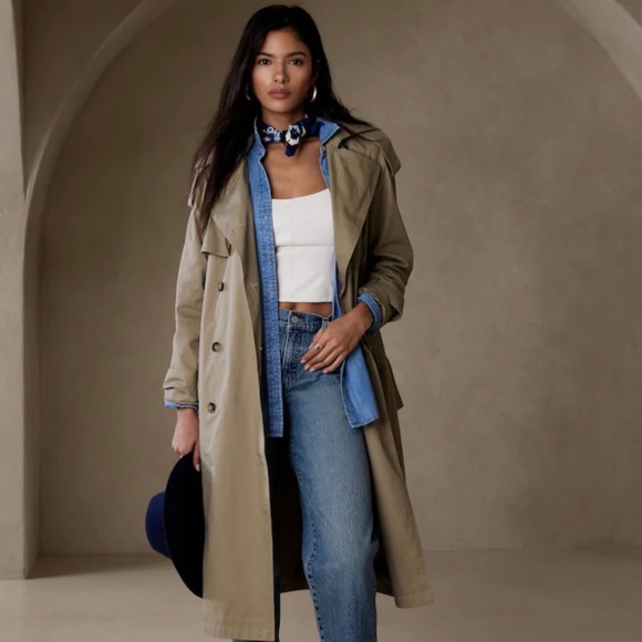 Banana Republic Jackets & Blazers - NWOT Banana Republic Trench Coat